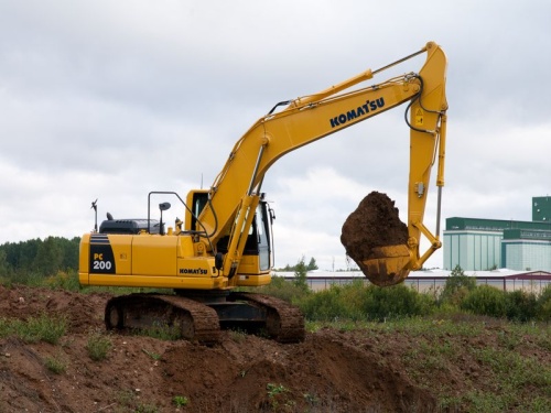 Аренда гусеничного экскаватора Komatsu PC220-7